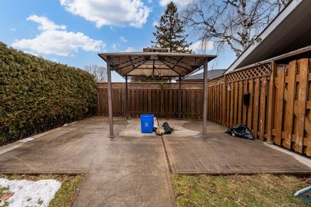 For Lease - 1145 Ridgecrest Avenue Unit# Bsmt., Oshawa, Ontario - Photo 2