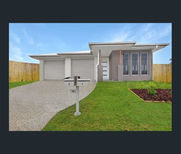 Contemporary Duplex Living in the Heart of Glass House Mountains - Photo 5