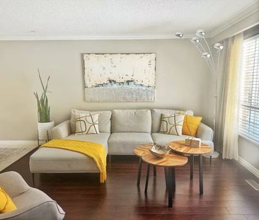 For Lease - 109 Yongehurst Road, Richmond Hill, Ontario - Photo 2