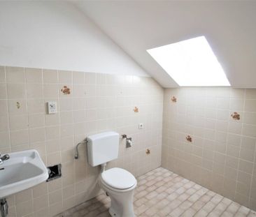 Großzügig angelegte Singlewohnung im Dachgeschoss - Photo 5