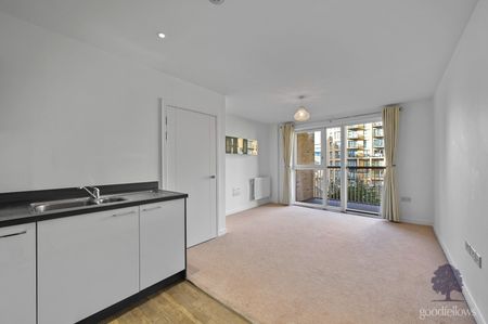 Connersville Way, Croydon, CR0 - Photo 3