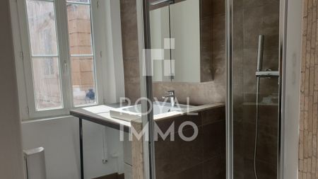 Location Appartement 2 pièces 39m² LA SEYNE SUR MER 83500 - Photo 2