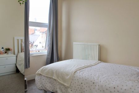 Gaul Street (4 bed) - Photo 2