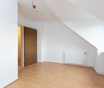 Klein-Fein-Mein Drei Zimmer Dachgeschoss - Wohnung ohne Balkon jedo... - Photo 4