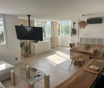 Apartamento en alquiler en Avenida 8 D´Agost, Número 29 - Photo 2