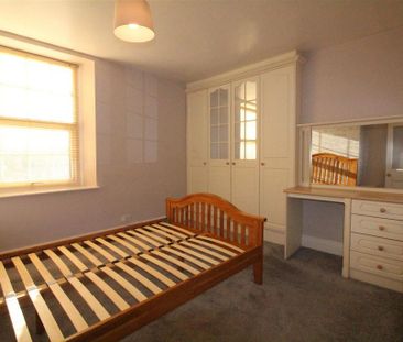 2 bedroom cottage to rent - Photo 2