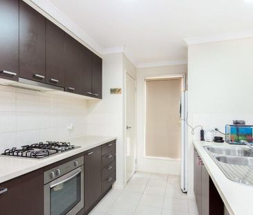 Stylish 3-Bedroom Home with 2 Bathrooms and Double Garage - Photo 5