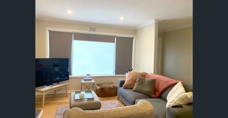 Beautifully Renovated 3-Bedroom Home in Prime Rosetta Location - Photo 2