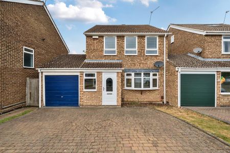 3 bedroom link detached house to rent - Photo 2