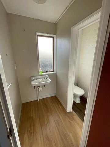 Charming Bay View 1BR Flat with Garden - Photo 5