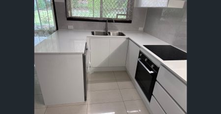 Lowset SOLID BRICK HOME - Photo 4