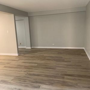 226 - 1255 Sherwood Crescent, Mount Royal - Photo 3