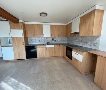 Geräumige 7.5-Zimmer-Wohnung im Dachgeschoss - Foto 3