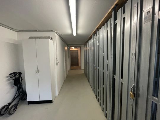 Gemütliche Kleinwohnung in ausgezeichneter Lage in Leoben! - Photo 1