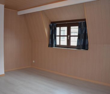 Hoekwoning met 2 slaapkamers en koertje. - Foto 2