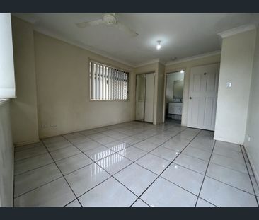 Room 6/97 Sherwood Road, Rocklea, Qld 4106 - Photo 3