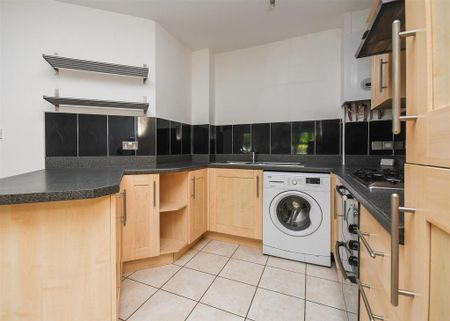 2 bedroom apartment to rent - Photo 4