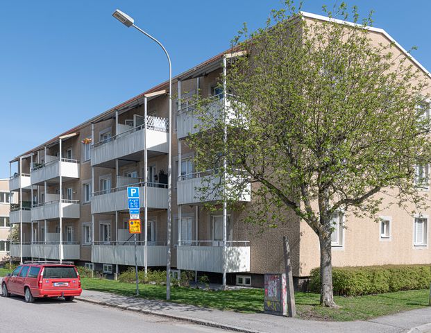 Himmelstalundsvägen 37 A - Photo 1