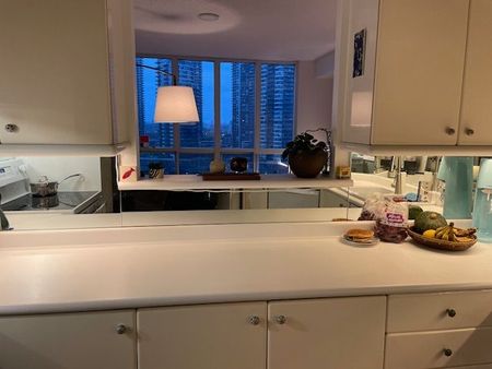 For Lease - 2285 Lake Shore Boulevard Unit# 1211, Toronto, Ontario - Photo 5