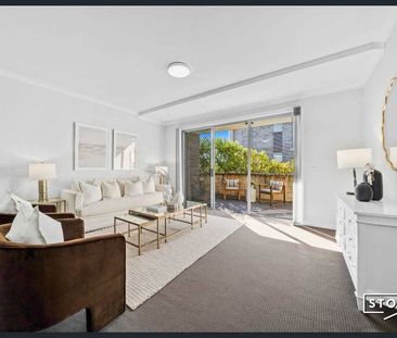Spacious & Convenient Two-Bedroom Apartment - Photo 1