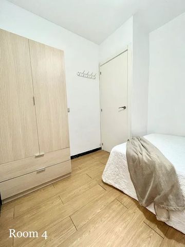 Avenida de la Paz, Sevilla, Andalusia 41013 - Photo 3