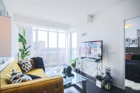 For Lease - 9471 Yonge Street Unit# 623, Richmond Hill, Ontario - Photo 2