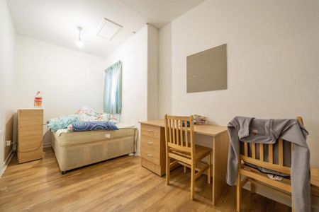 6 bedroom apartment to rent - Photo 5