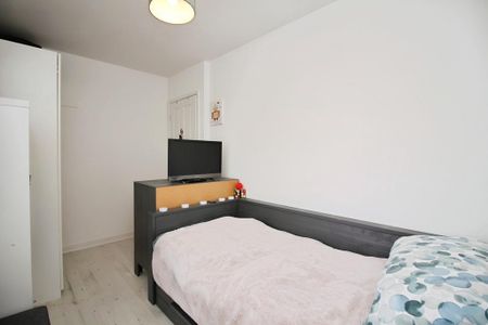 2 bedroom semi-detached house to rent - Photo 5