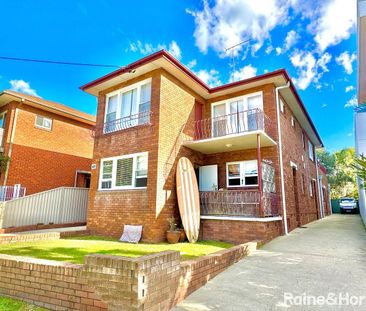 Renovated Unit Opposite Shelly Beach - Photo 4
