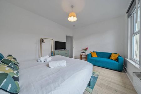 2 bedroom flat to rent - Photo 3