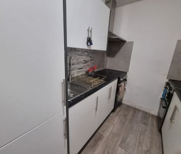 Studio Flat, Hazeldene Road, IG3 - Photo 6