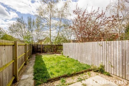 Isabella Close, Kings Lynn - Photo 2