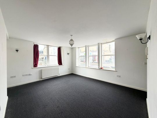 North Parade, Frome - Photo 1