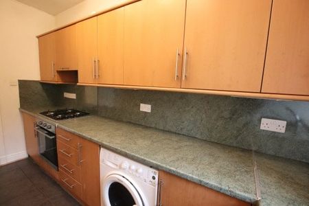 Lochee Road, Dundee City Centre - Photo 5