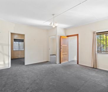 Tidy Family Home - Photo 1