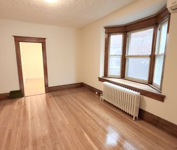 For Lease - 2469 Queen Street Unit# 1, Toronto, Ontario - Photo 1