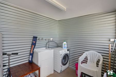 328 Thomas Lane - Photo 5