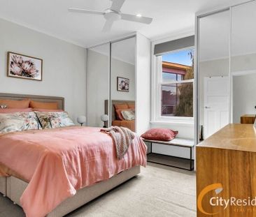 St Kilda East - Photo 3