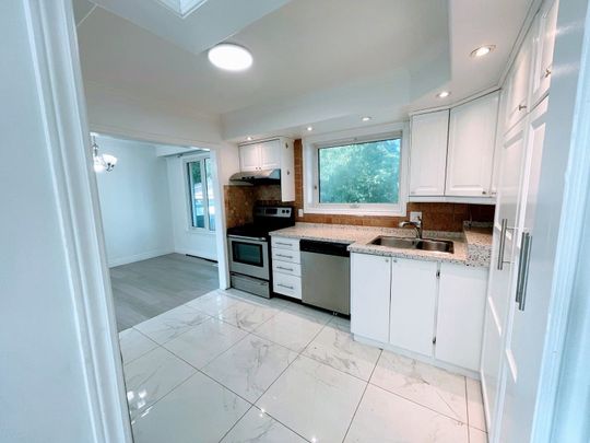 For Lease - 575 Third Line Unit# Main, Oakville, Ontario - Photo 1