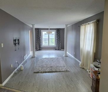 For Lease - 71 Stone Church Road, Hamilton, Ontario - Photo 4