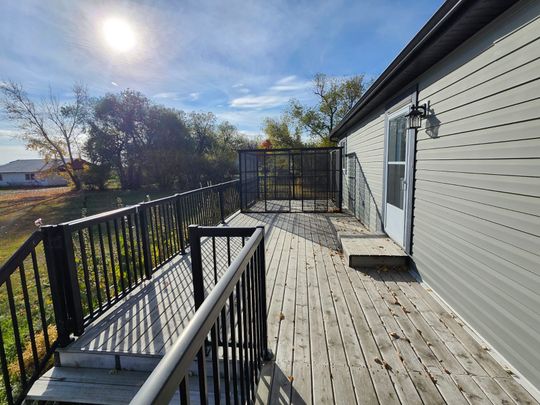 Beautiful Modular Home Available Now Near Innisfail!! - Photo 1