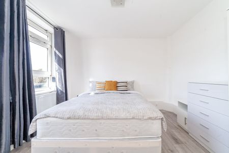 Room in a Shared Flat, Askill Drive, SW15 - Photo 3