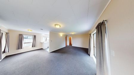 Milson - 3 Bedrooms - Photo 2