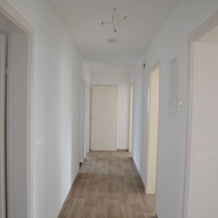 4-Zimmer-Wohnung in Oberstimm mit viel Platz! - Foto 2