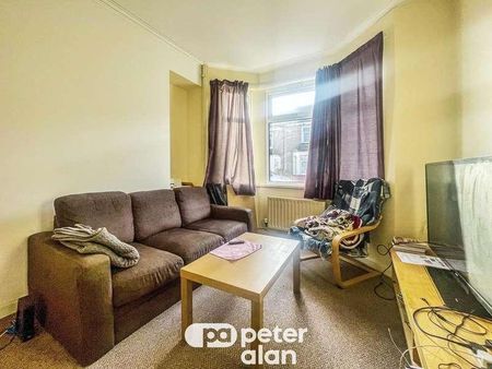 Oxford Street, Trefforest, Pontypridd, CF37 - Photo 2