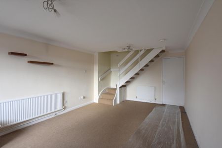 2 bedroom house to rent Homerton Close, Clacton-on-Sea, CO15 - Photo 3