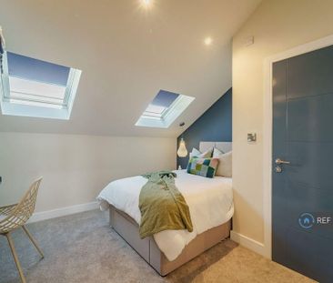 1 bedroom in a house share to rent - Photo 3