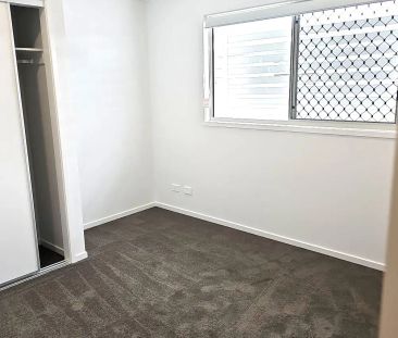 “AVAILABLE 21/11/2025 - 3 BEDROOM 2 BATHROOM TOWNHOUSE WITH DUCTED ... - Photo 5