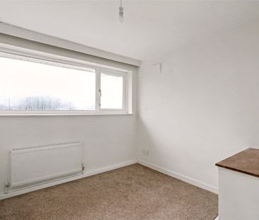 A three bedroom detached family home with driveway parking in Burto... - Photo 3