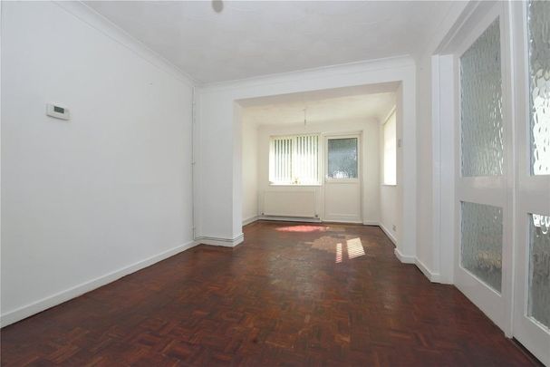 4 bedroom detached house to rent - Photo 1